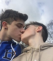 tenderness between males 5ad20f195b314.jpg