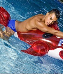 trop de sex mais wow 5ad2583938b63.jpg