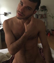 les hommes sont beaux 5ad25ad1af615.jpg