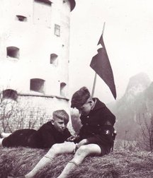 be soldiers 5ad4a1fb5fbe7.jpg