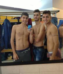 les amis s'amusent 5ad4cd847745c.jpg