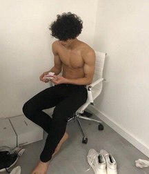 les amis s'amusent 5ad4cd955caec.jpg