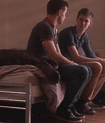 branlette du soir 5ad79fdf357fe.gif