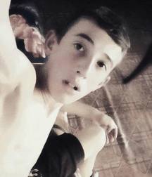 2 ou 3 amis sexy 5ae17f849ddae.jpg