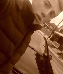 2 ou 3 amis sexy 5ae17f90f10b5.jpg
