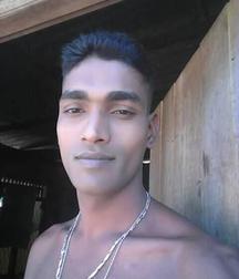 2 ou 3 amis sexy 5ae17f9a9e259.jpg