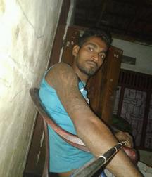 2 ou 3 amis sexy 5ae17fc4dc75e.jpg