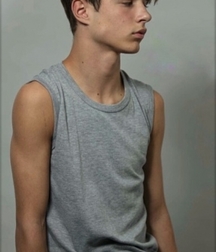 follow all boys 5ae1f33056fc3.jpg