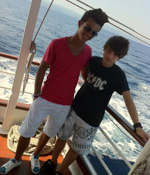 so nice boys 5ae37978f0237.jpg