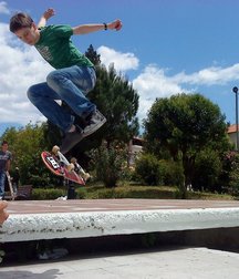 sport acrobatique 5ae833dd750e2.jpg
