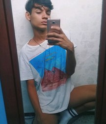 my cock is hard 5af59b5d4ae29.jpg