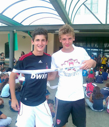 encore des jeunes amis 5af74cf092e4d.jpg