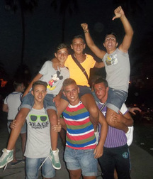 encore des jeunes amis 5af74d08c94f5.jpg