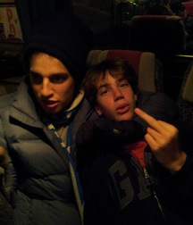 encore des jeunes amis 5af74d0e552a1.jpg