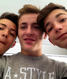 encore des jeunes amis 5af74d2abdd05.jpg