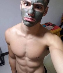 garçons a baiser 5af8661a358e9.jpg