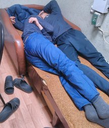 garçons a baiser 5af8665ef3ec7.jpg
