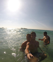 belles vacances  5af8a279dcb3c.jpg