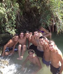 David et ses amis 5afaec1a81eb1.jpg
