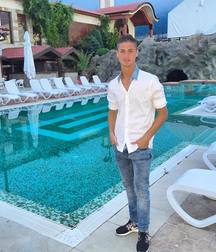 julien et ses amis 5afc96dab8f2f.jpg