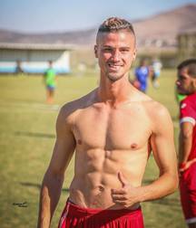 julien et ses amis 5afc9761803ea.jpg