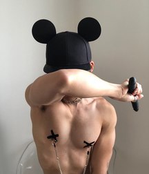 hommage aux hommes 5afdd69de6587.jpg