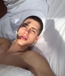 hommage aux hommes 5afdd6c9e6fe5.jpg