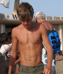 fantastic pics of boys 5b008e3f01a8e.jpg