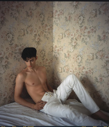 in the bed 5b098eeac73f0.jpg