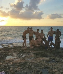 equipes sexy 5b0a43153dfad.jpg