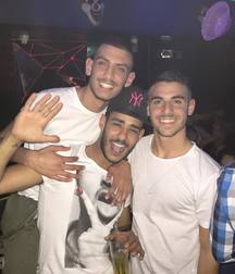 hommes merveilleux 5b0c478535c92.jpg