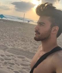 hommes merveilleux 5b0c481533f6a.jpg