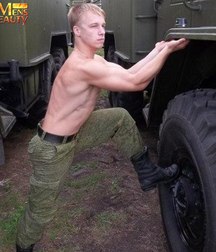 I'm fucking gay. 5b0f0ecdc9041.jpg