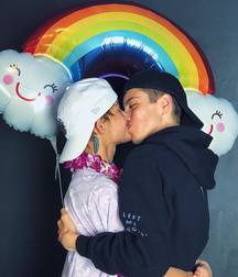 be in love 5b2badabdd92b.jpg
