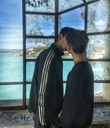 be in love 5b2badfd2e2f6.jpg
