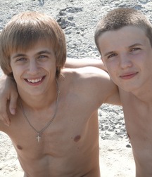 some other russian boys 5b2c064742984.jpg
