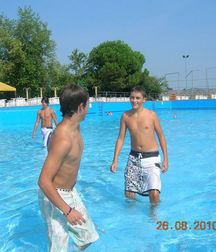 garçons dans l'eau 5b38efe3359cd.jpg