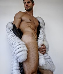  hommes  5b4a044326ff5.jpg