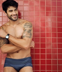  hommes  5b4a04a642bbb.jpg