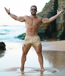  hommes  5b4a04addec96.jpg