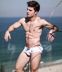 sex bon marche 5b51f08dce358.jpg