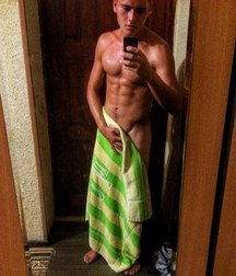 petite branlette 5b633d58868ee.jpg