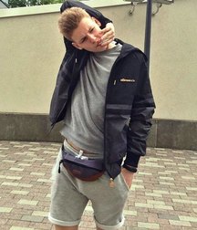 s'amuser avec 5b6348912fa31.jpg