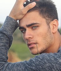 boys faces and.... 5b684e296c6f5.jpg