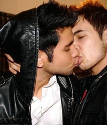 superboys 5b6dc7d3b70cf.jpg