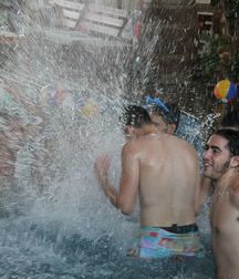 vacances avec mes amis 5b71e9662b10e.jpg