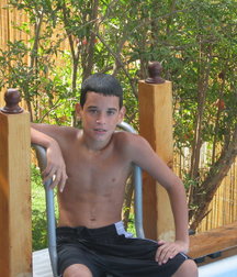 hommes en vacance 5b733cbd1087b.jpg