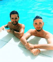 hommes en vacance 5b733d23a9a30.jpg