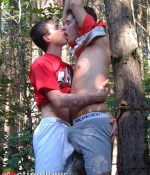sunday sexy boys 5b7976e44a7f4.jpg