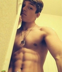 sunday sexy boys 5b797753df8fb.jpg